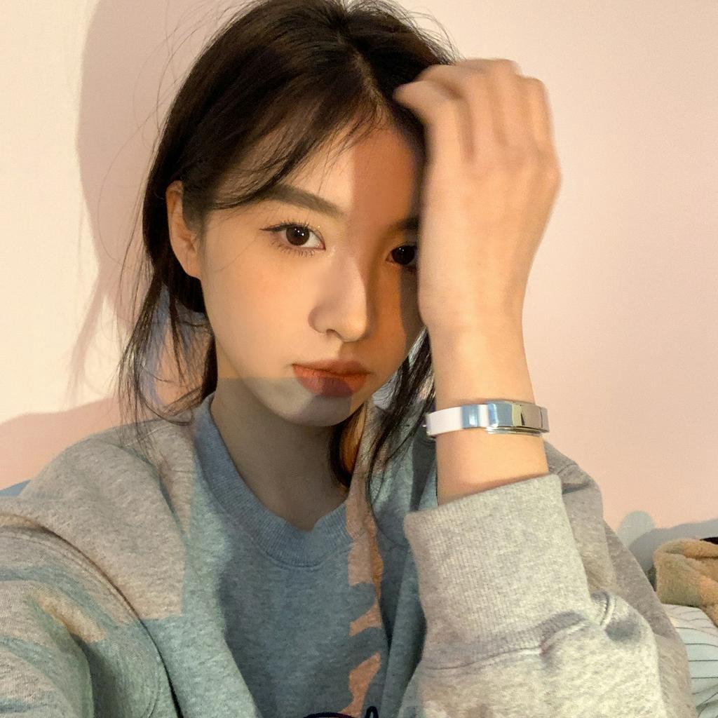 Vòng Đeo Tay Kiểu Dáng Retro Thời Trang Cá Tính Cho Nữ