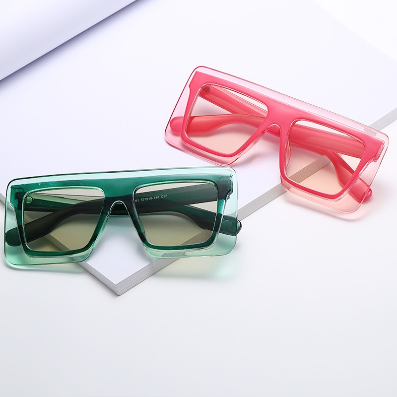 Kính mát gọng vuông bản to sang trọng cho nữ