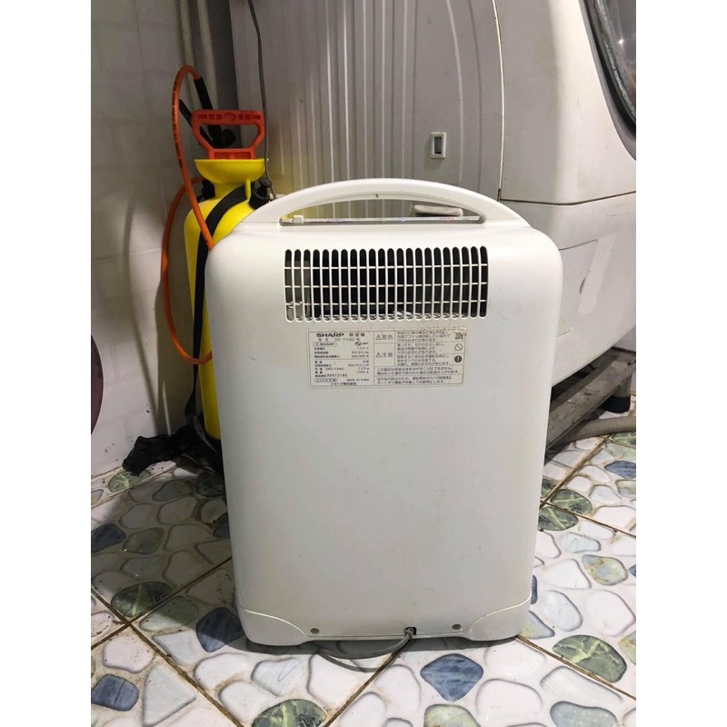 Máy sấy hút ẩm nhật plasmacluster SHARP CV-Y100
