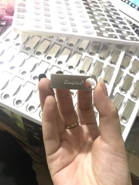 Usb 32Gb 64Gb 2.0 vỏ nhôm chống nước siêu bền | BigBuy360 - bigbuy360.vn