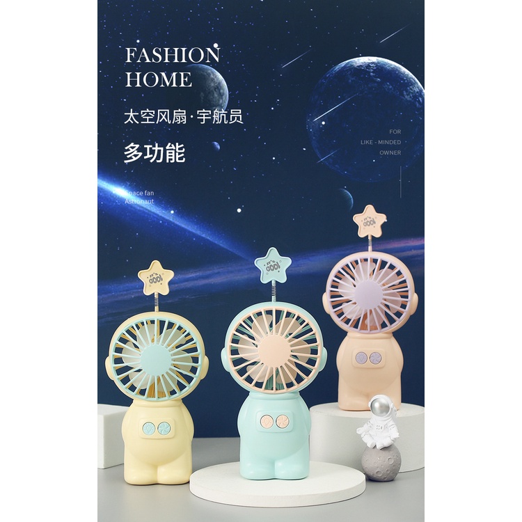 Quạt Cầm Tay Mini Hình Phi Hành Gia Hoạt Hình Có Cổng Sạc usb