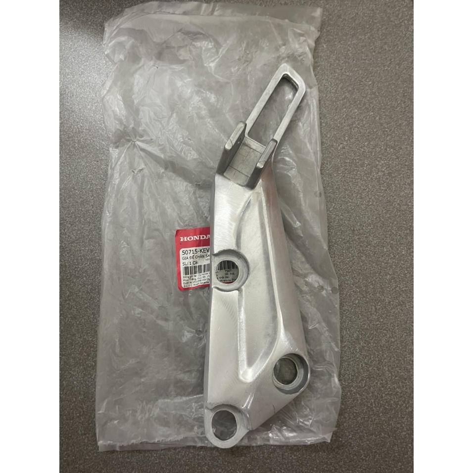 gác chân để chân sau xe wave nhỏ zx hàng chính hãng 50716KEV900 50715KEV900