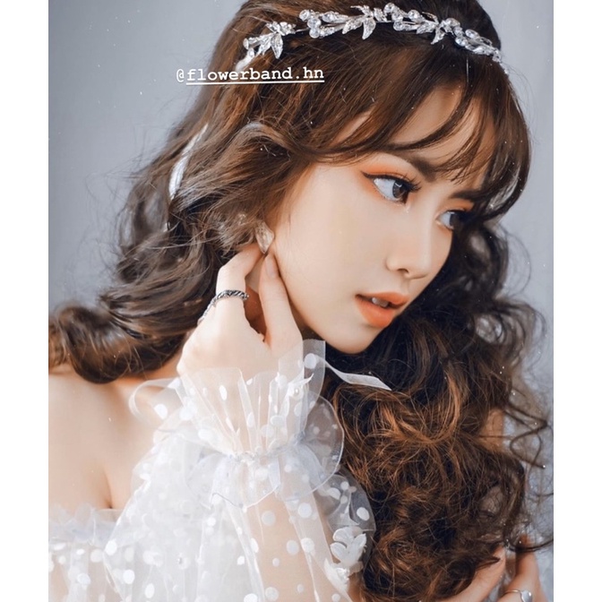 Vòng hoa đá trắng siêu xinh 🌟