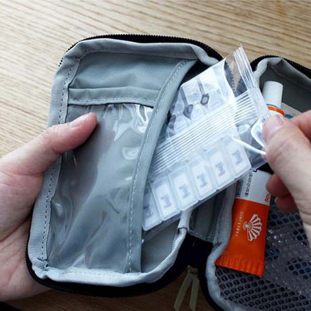 Túi dùng đựng dụng cụ y tế thiết kế nhỏ gọn tiện dụng khi mang đi du lịch