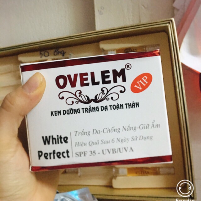 Kem trắng da Ovelem