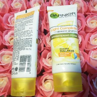 SỮA RỬA MẶT GARNIER LIGHT COMPLETE WHITE SPEED