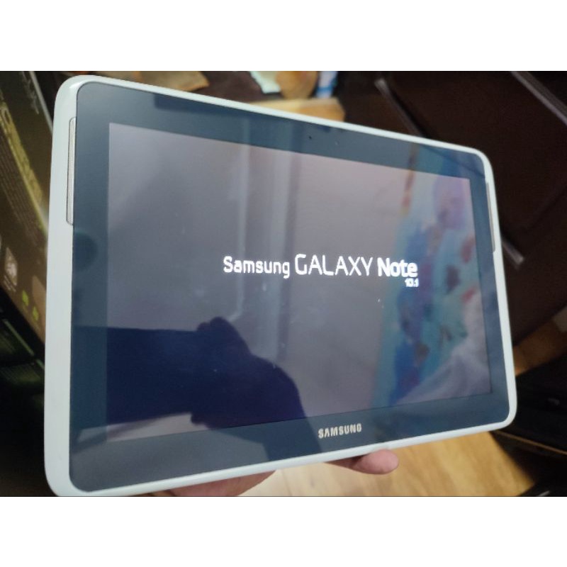Máy tính bảng Samsung Tab Note 10.1 inch , lắp đc sim nghe gọi, bị treo logo
