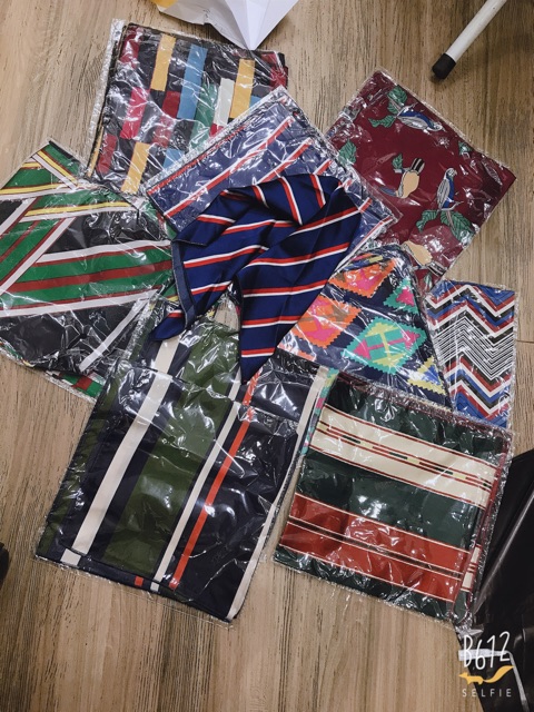 Khăn lụa quàng cổ nhã phương ( shop chụp thật đó nha)