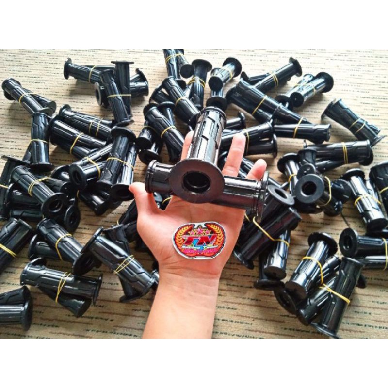 Bao tay nắm Daytona V2 kèm gù nhôm CNC