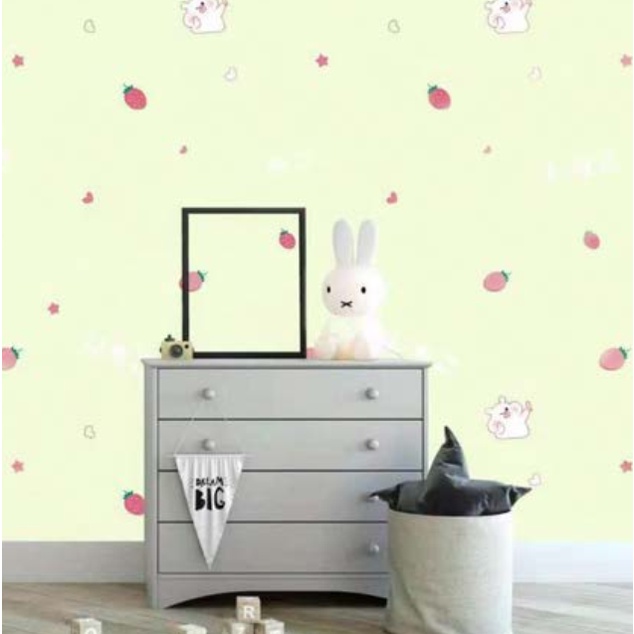 Decal giấy dán tường DÂU TÂY VÀNG KEM MỚI khổ 45cm keo sẵn