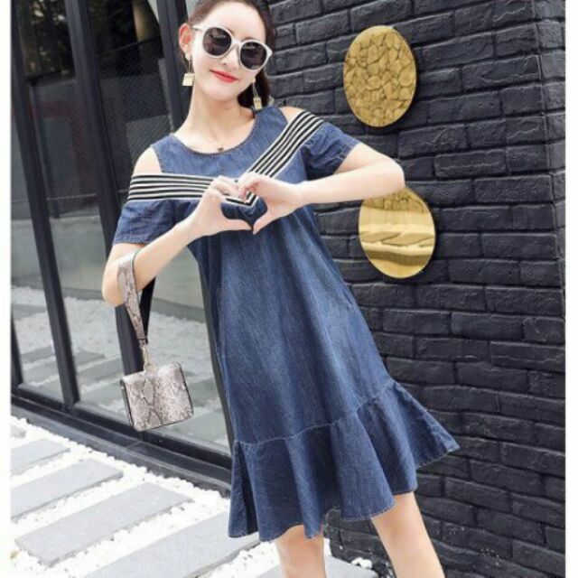 Hàng nhập - Đầm Denim vai cut out phối sọc VMã sản phẩm: GT887