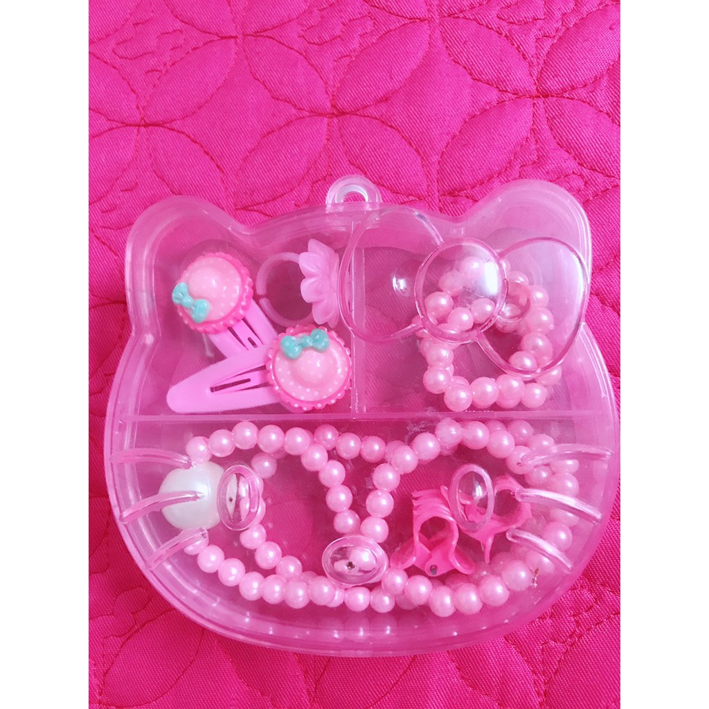 Bộ Sản Phẩm 5 Món Làm Đẹp Hello Kitty Cho Bé