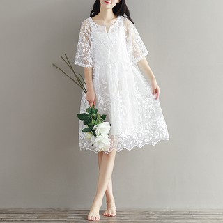 Đầm ren trắng thêu 320