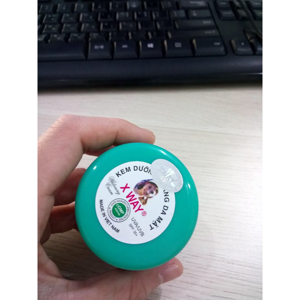 KEM DƯỠNG TRẮNG DA MẶT XWAY