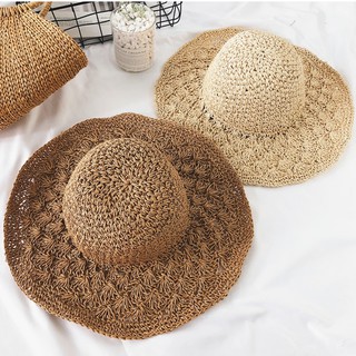 Nón cối rộng vành đi biển