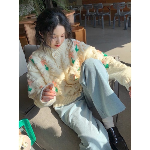 Áo len thêu hoa len cashmere mẫu mới 2022, áo len cardigan phong cách Châu Âu.