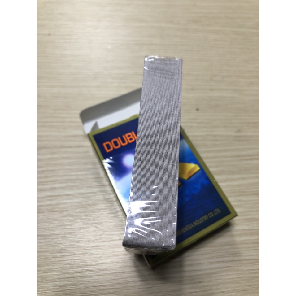 bài tây 52 lá doube k mẫu tiếng trung bài mõng chất liệu giấy nước 3 ( 1 bộ )