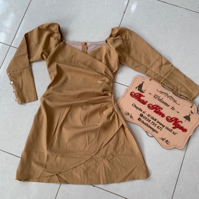 Đầm xoè đắp chéo tà xếp li eo tay phồng | BigBuy360 - bigbuy360.vn