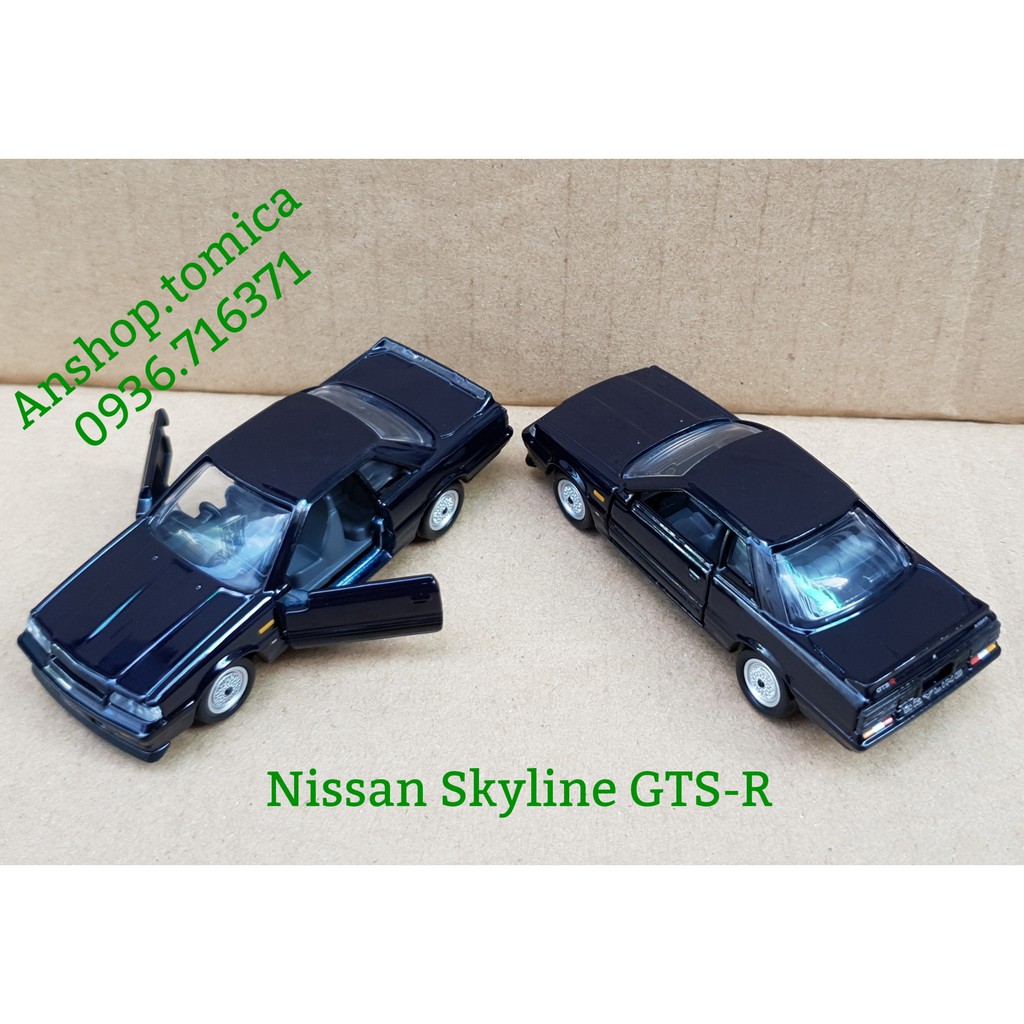 Mô hình siêu xe Nissan  Skyline màu đen mở được cửa tomica Nhật Bản No04