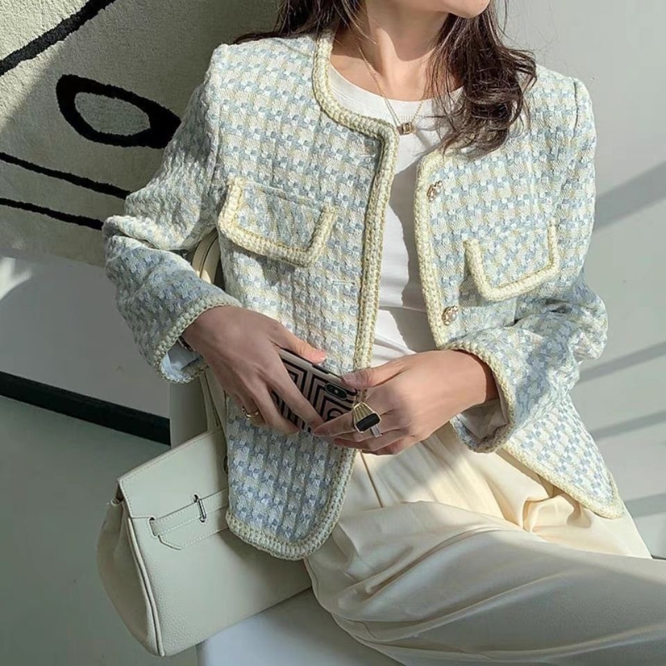 The new French style tweed coat in 2022 is full of foreign style fried street jacket for ladies in spring and autumn.