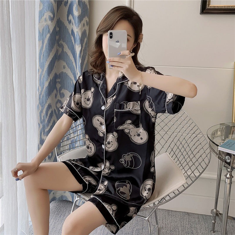 Bộ Đồ Ngủ Vải Lụa Tay Ngắn In Hoạt Hình Kiểu Hàn Quốc Xinh Xắn Cho Nữ | BigBuy360 - bigbuy360.vn