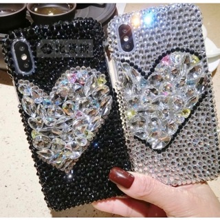Ốp Lưng Handmade Đính Đá Tim trắng đen Full