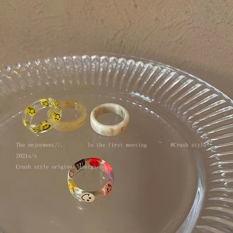 Nhẫn Acrylic Hình Mặt Cười Màu Sắc Độc Đáo Không Phai Thời Trang Cho Nữ