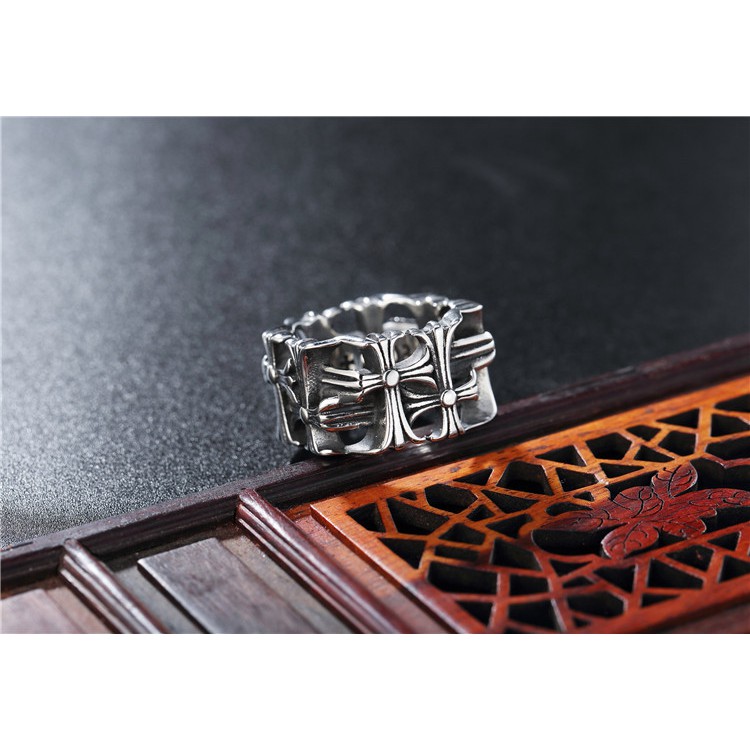 Nhẫn Chrome Hearts 06 - loại titan mạ Bạc 925