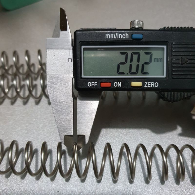 Lò xo inox 20*2*300mm