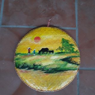 Mẹt tre tròn cạp đỏ