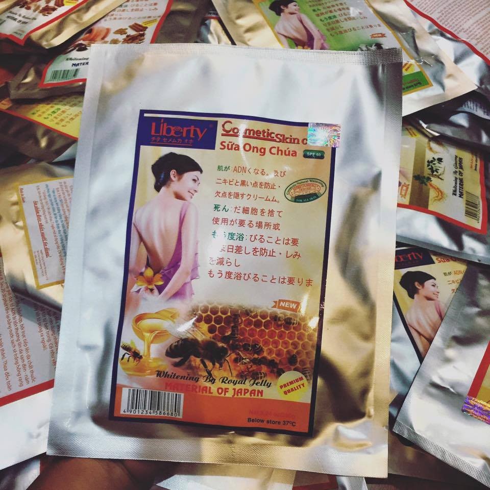 Tắm Trắng Toàn Thân Liberty Nhật Bản 250g