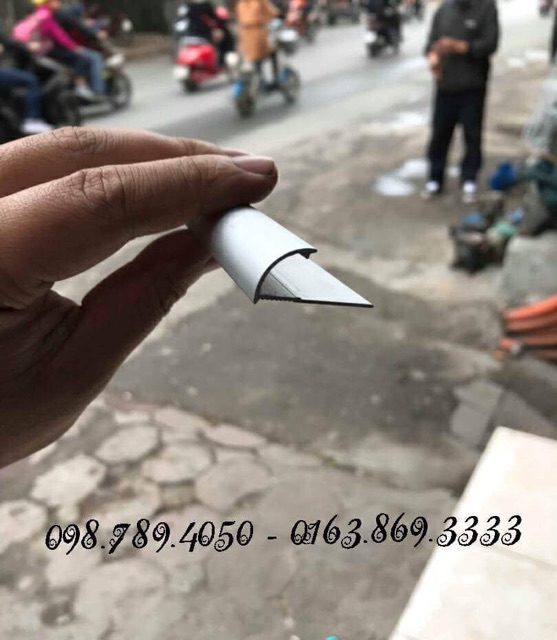 Nẹp trang trí góc ngoài YC