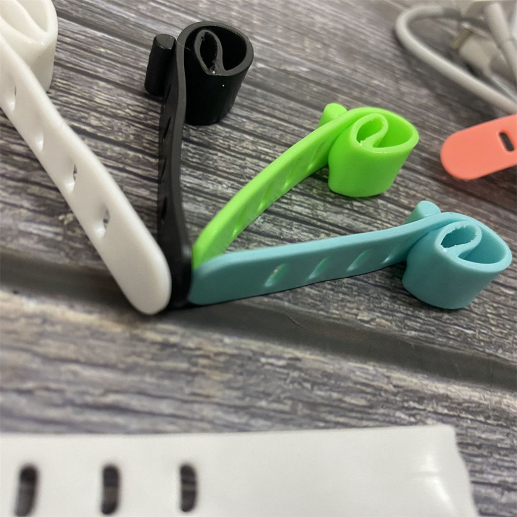 1 Dây Quấn Dây Cáp Sạc USB Bằng Silicone 5 Lỗ Màu Trơn Đơn Giản Tái Sử Dụng Được