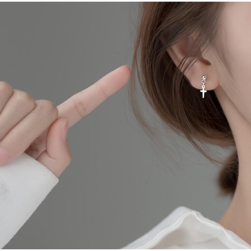 Hoa tai hình chú gấu hợp thời trang cho nữ