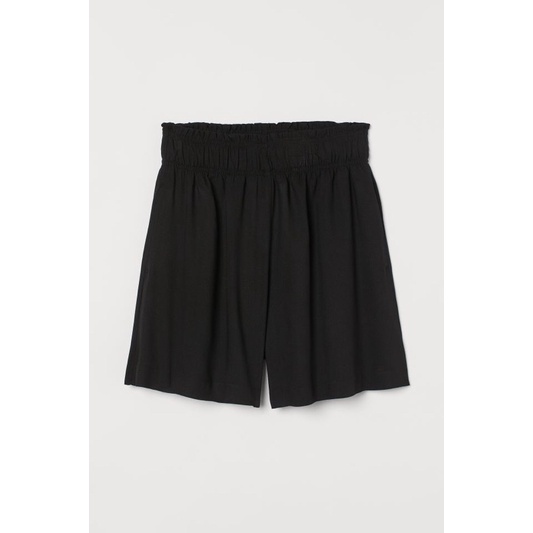 Quần short ống rộng lưng cao HM auth