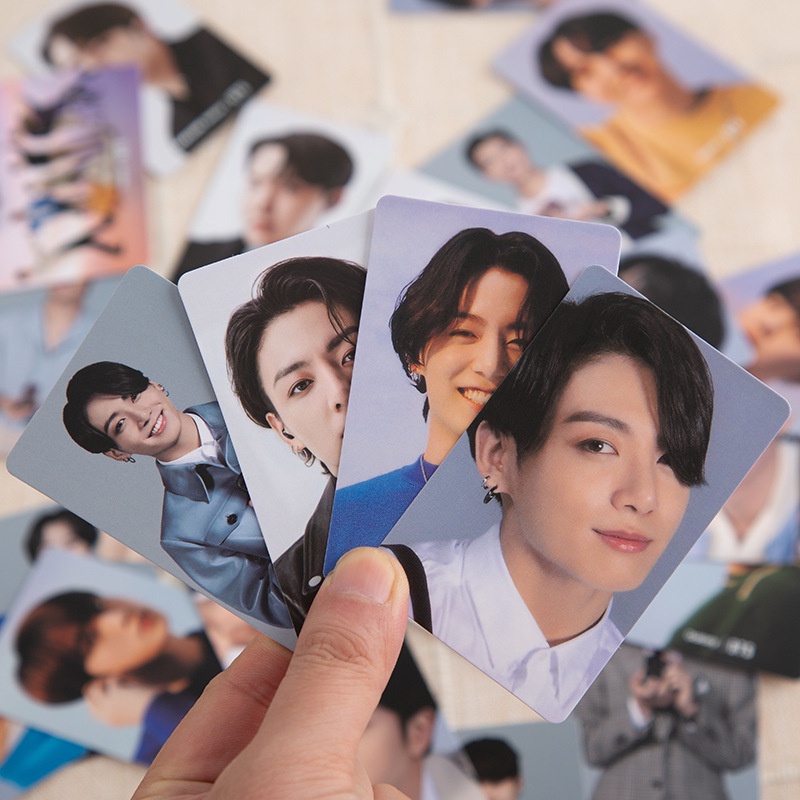 Thẻ Ảnh Và Tai Nghe Điện Thoại Hình Nhóm Nhạc Kpop BTS Bangtan Boys SM Co-branded