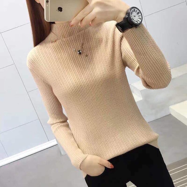 Áo len nữ cổ cao