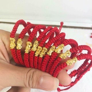 Vòng đỏ Tì Hưu Bạc