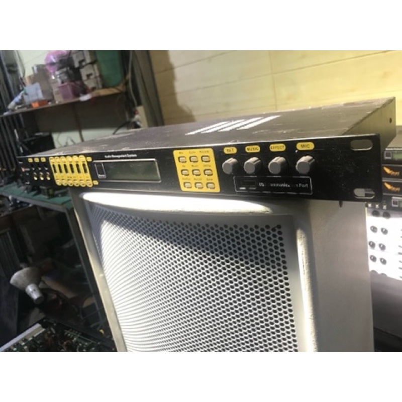 Vang số X10 hàng bãi BD