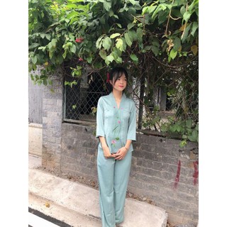 Đồ lam đi chùa mẫu lụa pháp thêu sen