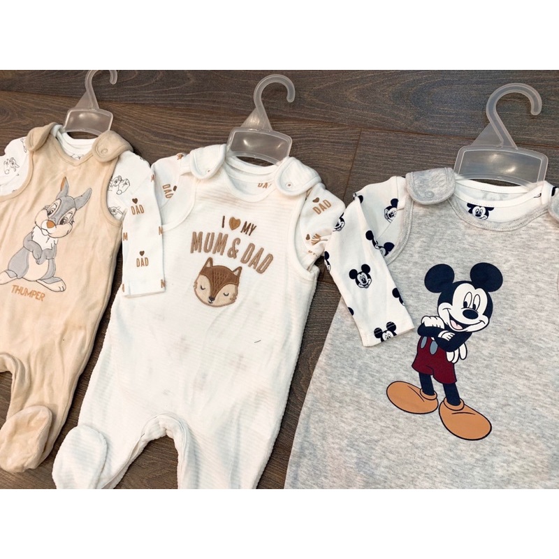 Set yếm kèm body C&A cho bé