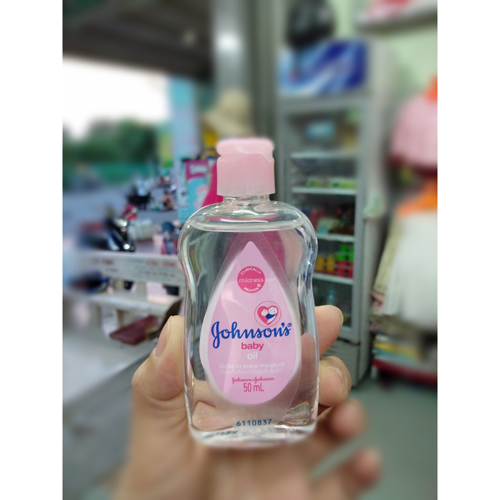 Dầu mát-xa và dưỡng ẩm Johnson's baby Oil 50ML