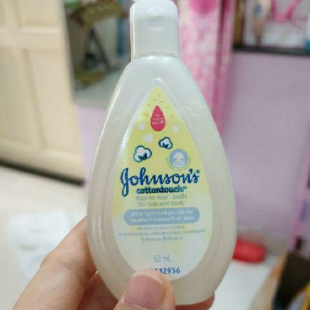 Sữa tắm gội toàn thân mềm mịn Johnson's cotton touch 50ml