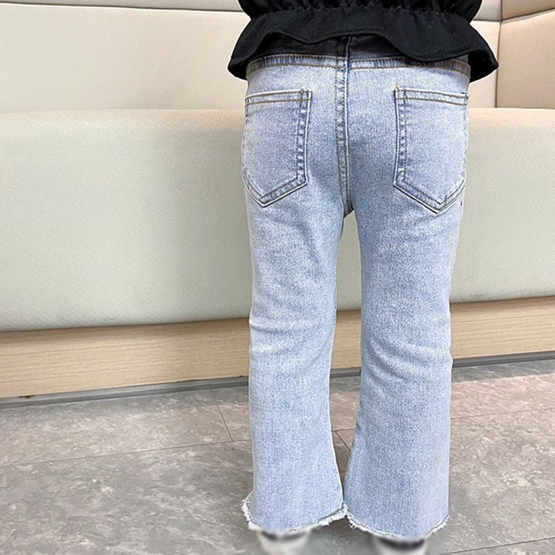 Quần jeans lưng thun ống loe phối túi dễ thương cho bé gái 3-8 tuổi