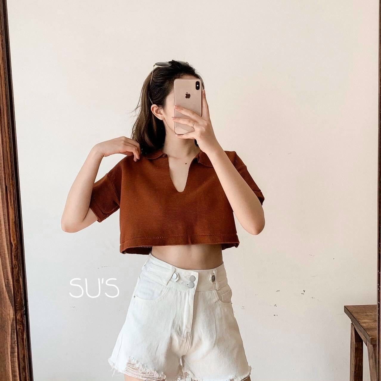 Áo croptop cổ bẻ khoét Quảng châu tăm sọc