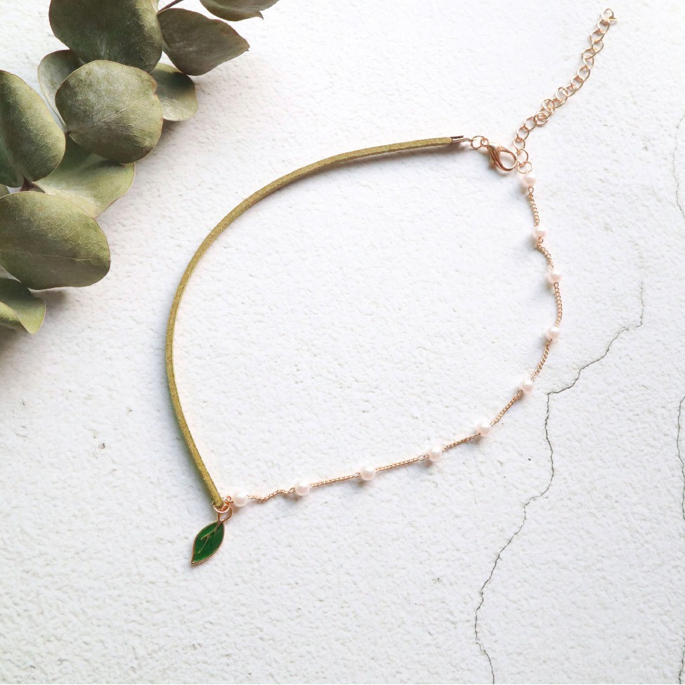 VÒNG CỔ CHOKER MẶT CHIẾC LÁ