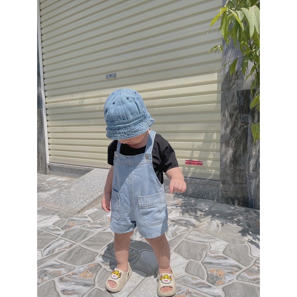 Mũ bucket denim thêu tên cho mẹ và bé