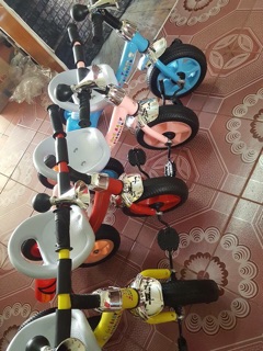 Xe ba bánh bình nước