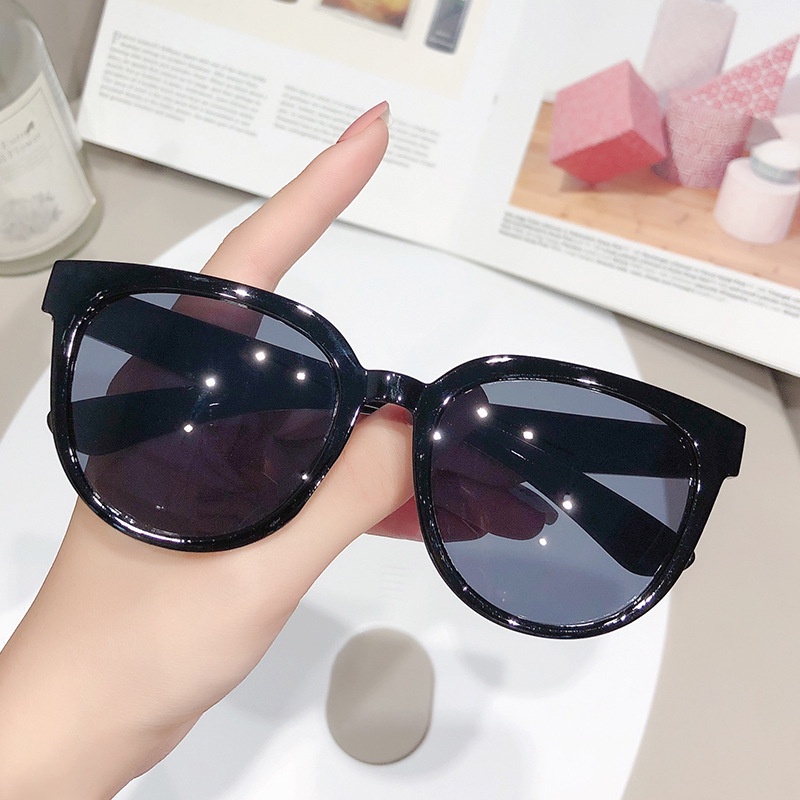 Kính râm gọng vuông viền bo tròn phong cách Hàn Quốc thời trang cho nữ