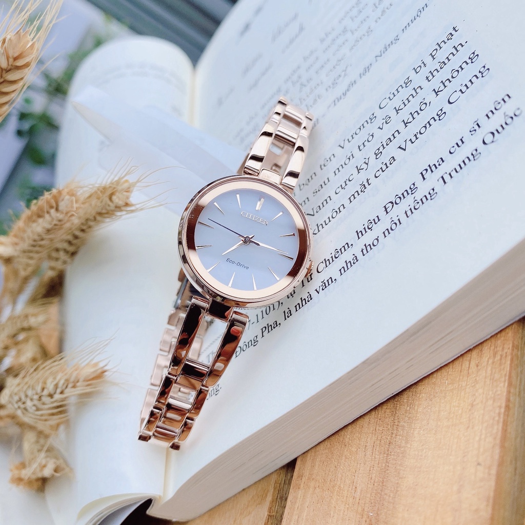 Đồng hồ nữ chính hãng Citizen Axiom Eco-Drive Women's EM0633-53A Rose Gold-Tone Bracelet - Máy pin - Kính cứng